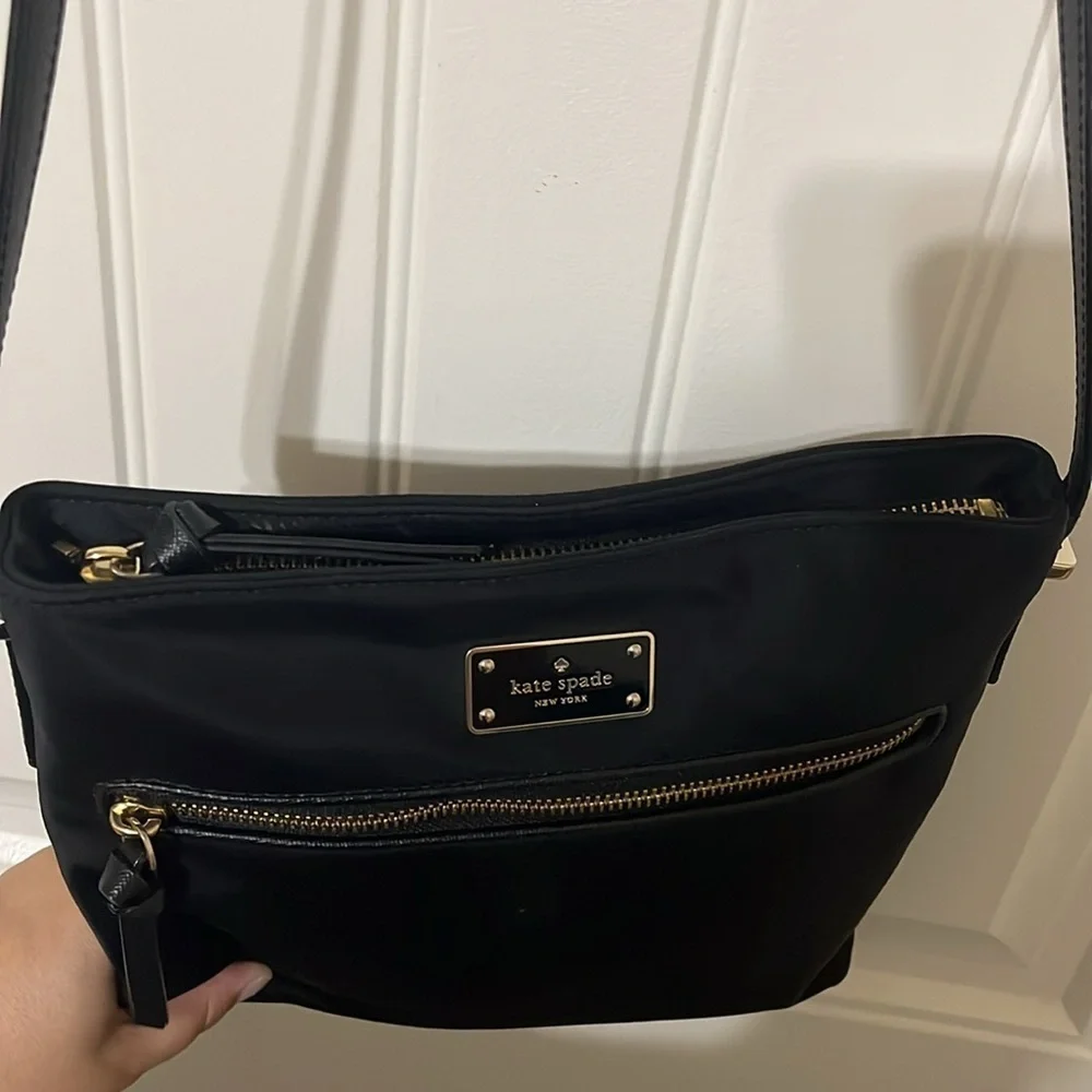 Kate Spade New York Dawn Nylon Flat Crossbody Bag Purse in Black